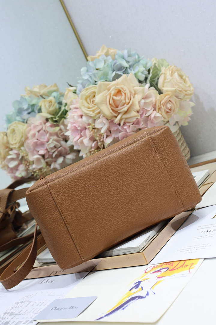 Dior Medium Signature Bucket Bag Grained Calfskin M2841 Brown