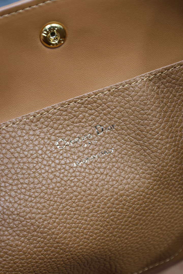 Dior Medium Signature Bucket Bag Grained Calfskin M2841 Brown