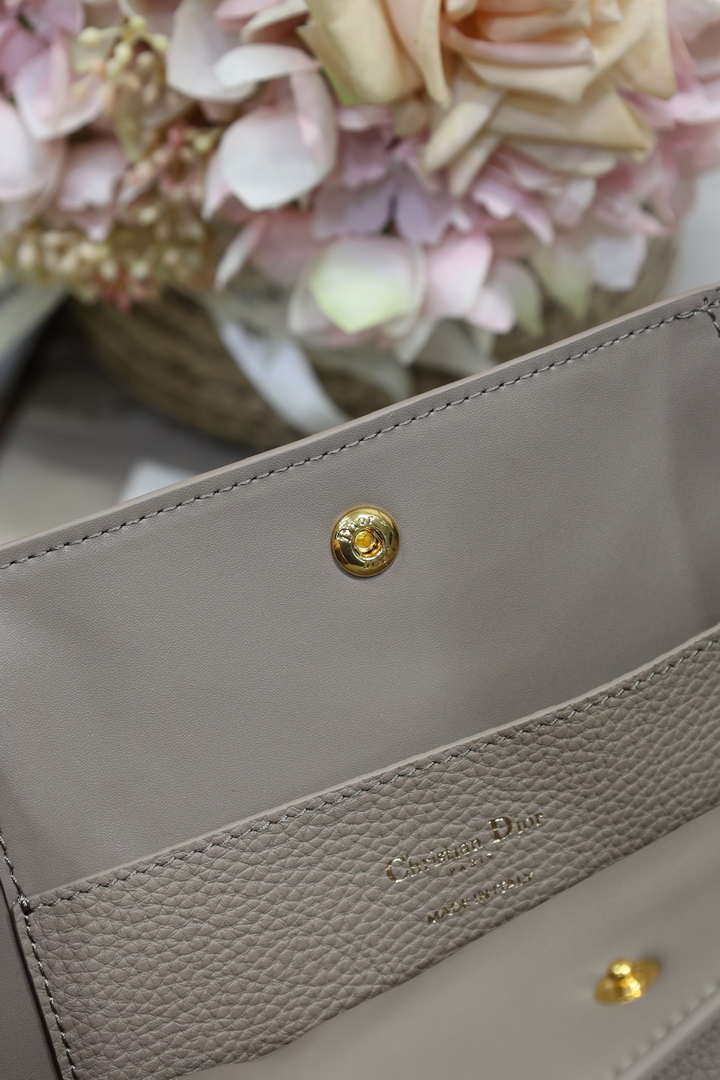 Dior Medium Signature Bucket Bag Grained Calfskin M2841 Gray