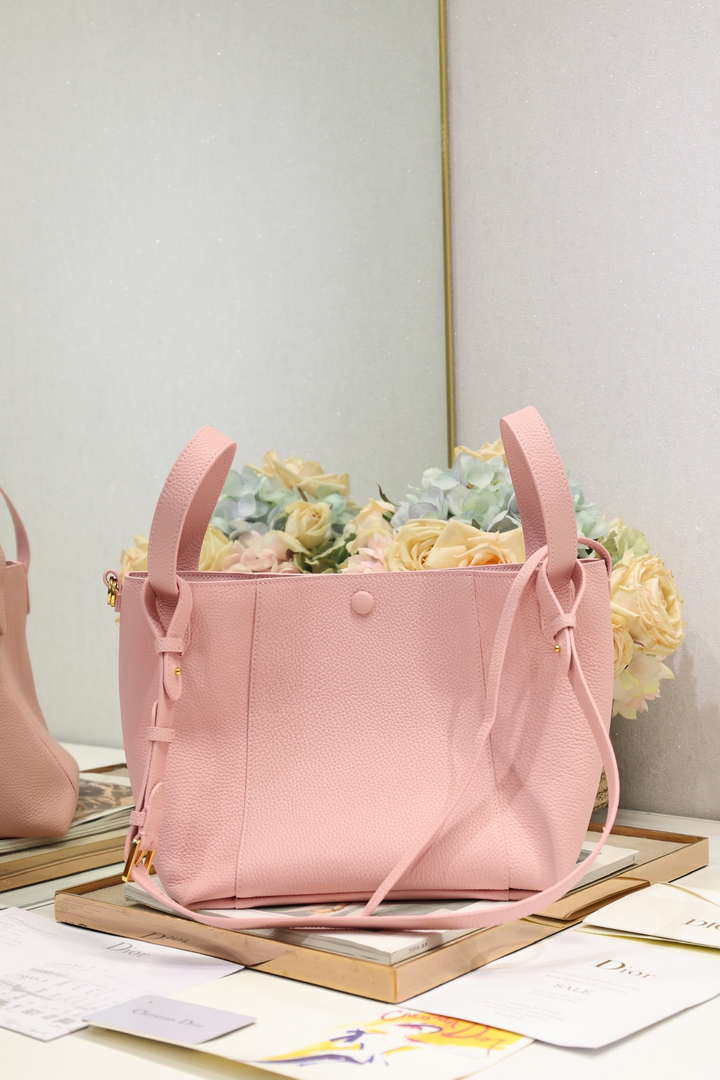 Dior Medium Signature Bucket Bag Grained Calfskin M2841 Pink