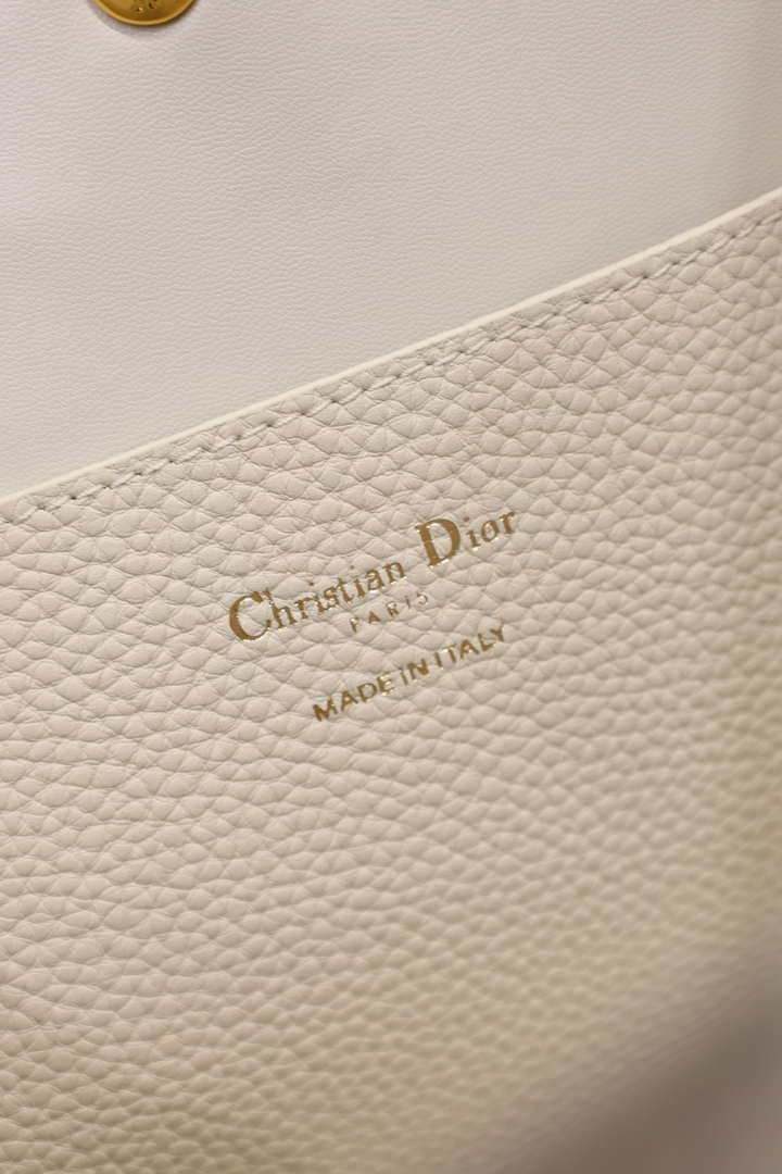 Dior Medium Signature Bucket Bag Grained Calfskin M2841 Light Yellow