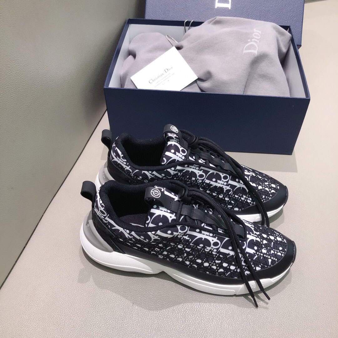 Dior Men's Women¡®s B24 SNEAKER White Dior Oblique Canvas 3SN248 Black and White - luxibagsmall