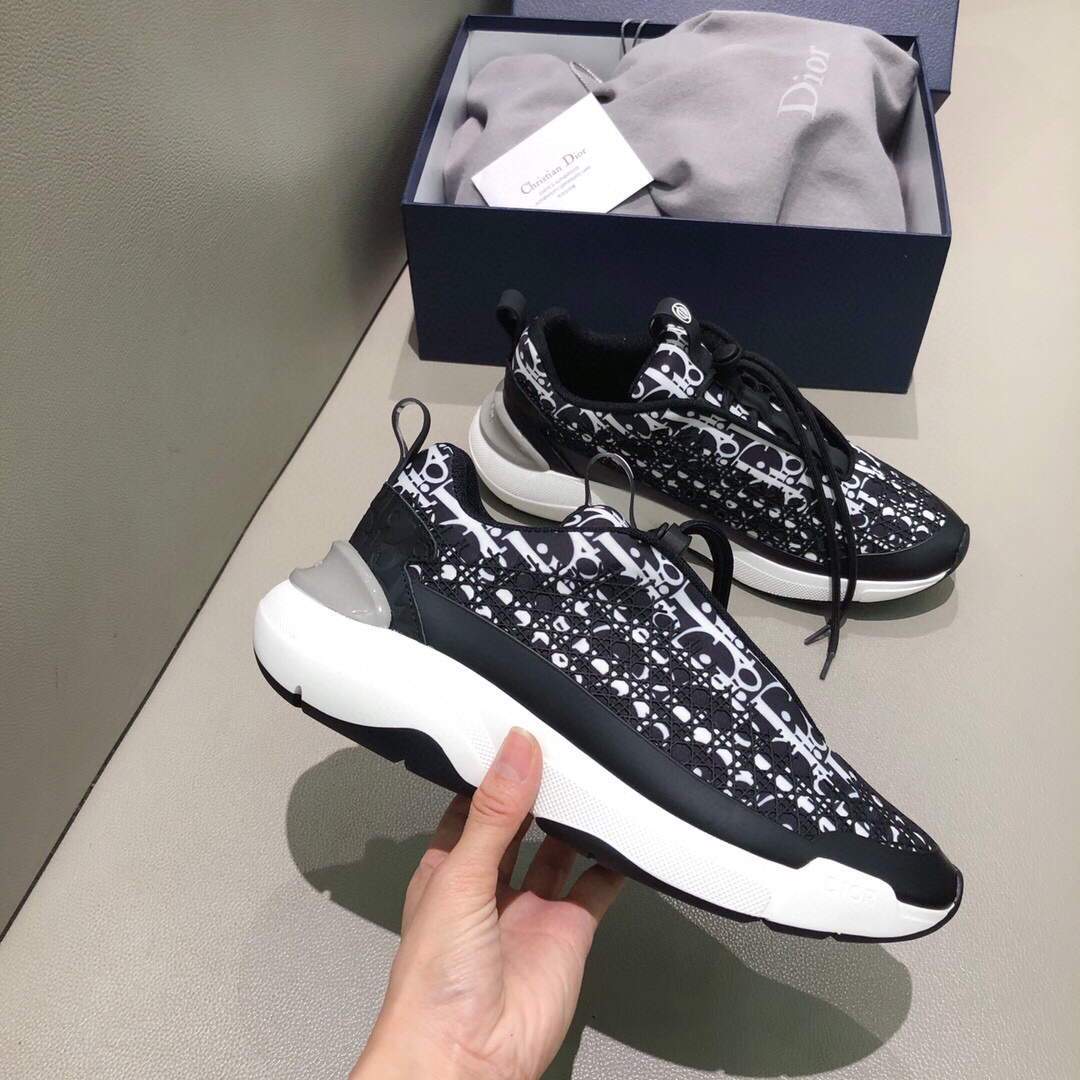Dior Men's Women¡®s B24 SNEAKER White Dior Oblique Canvas 3SN248 Black and White - luxibagsmall