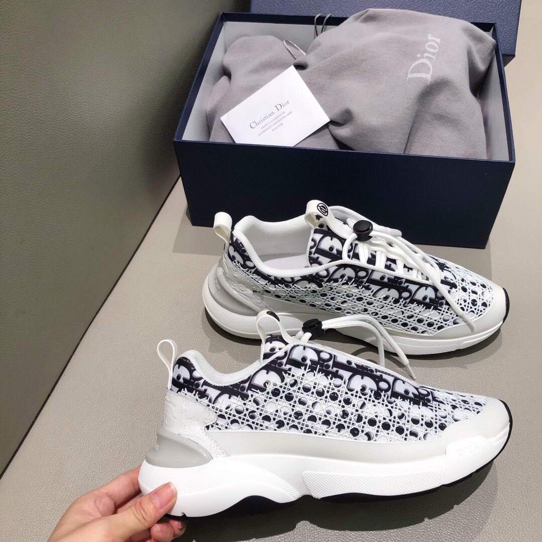 Dior Men's Women¡®s B24 SNEAKER White Dior Oblique Canvas 3SN248 White and Black - luxibagsmall