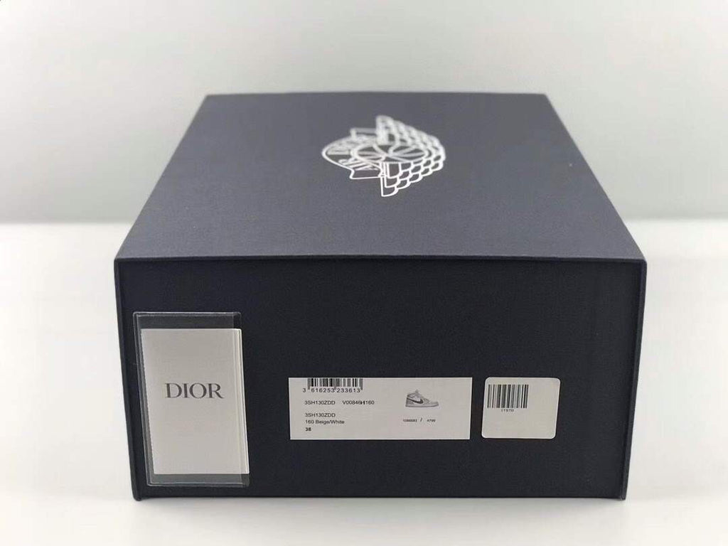Dior Men's Women¡®s Limited-edition Air Jordan 1 High OG Dior Sneaker - luxibagsmall