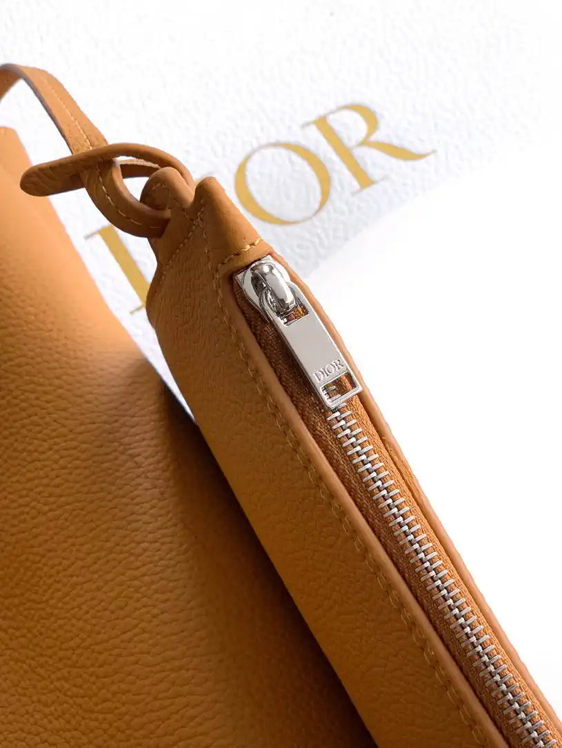 Dior Priv¨¦ Tote Bag Dior Icons Calfskin 1LLSH276KEC Brown