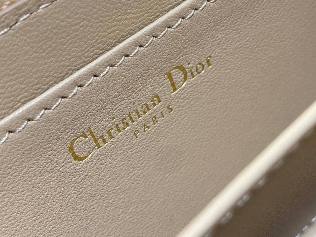 Dior S0011 Lady Dior Zipper Card Holder Medium £Ápricot Cannage Lambskin