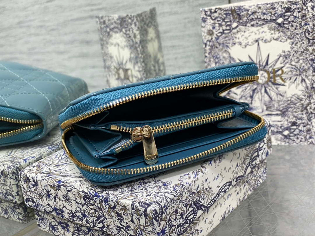 Dior S0011 Lady Dior Zipper Card Holder Medium Blue patent leather Lambskin