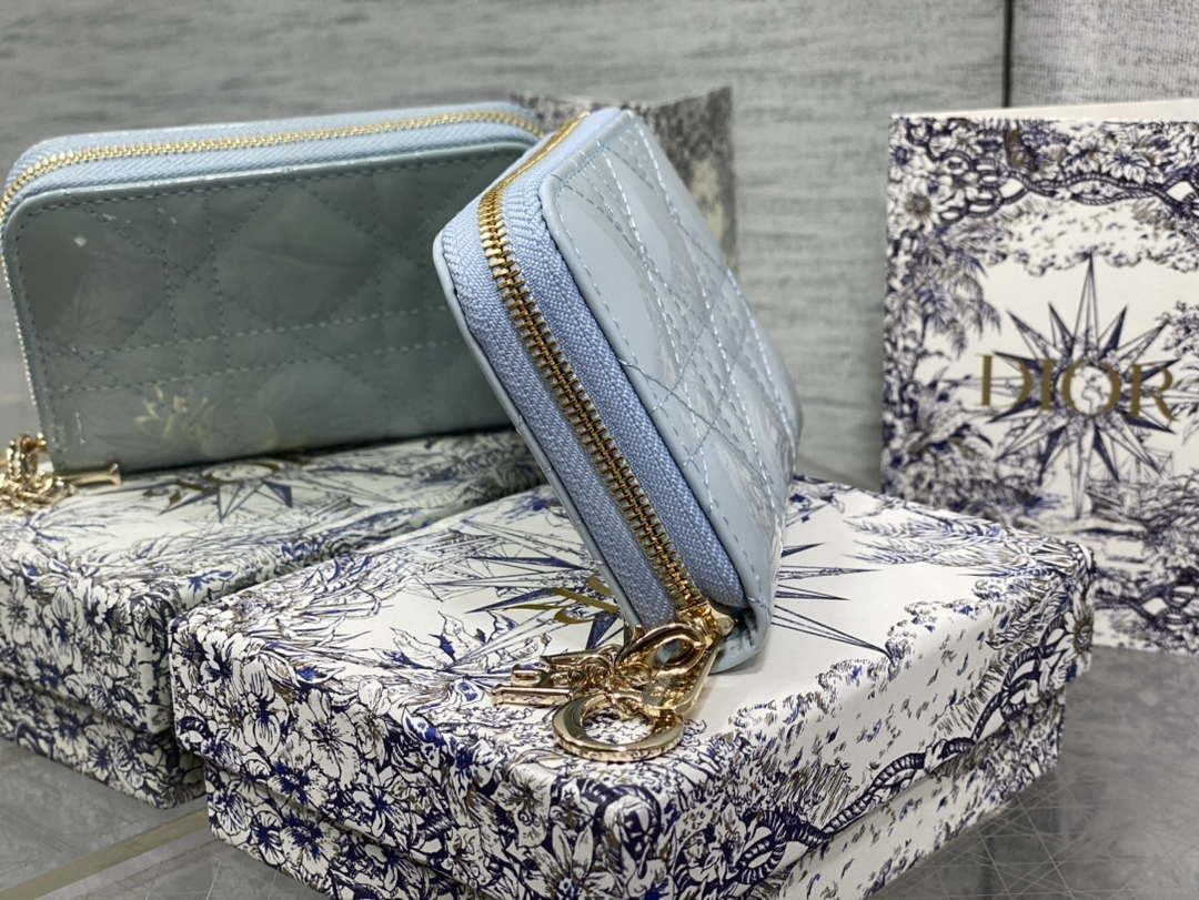Dior S0011 Lady Dior Zipper Card Holder Medium Light Blue patent leather Lambskin - Default Title - View 3