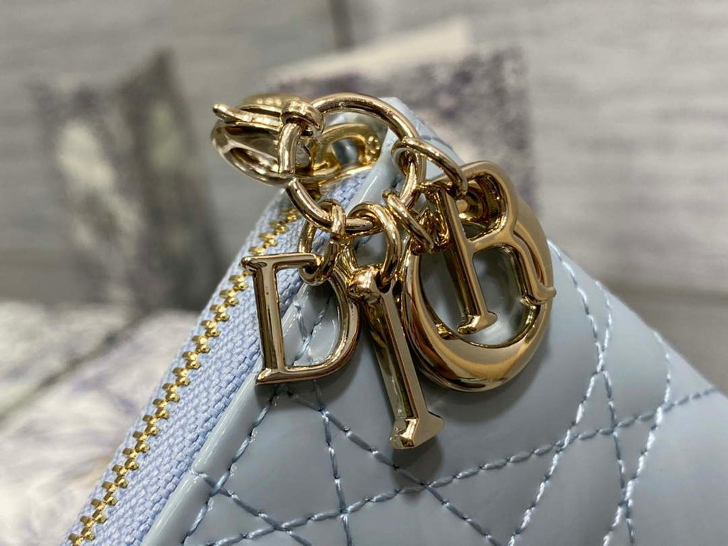 Dior S0011 Lady Dior Zipper Card Holder Medium Light Blue patent leather Lambskin