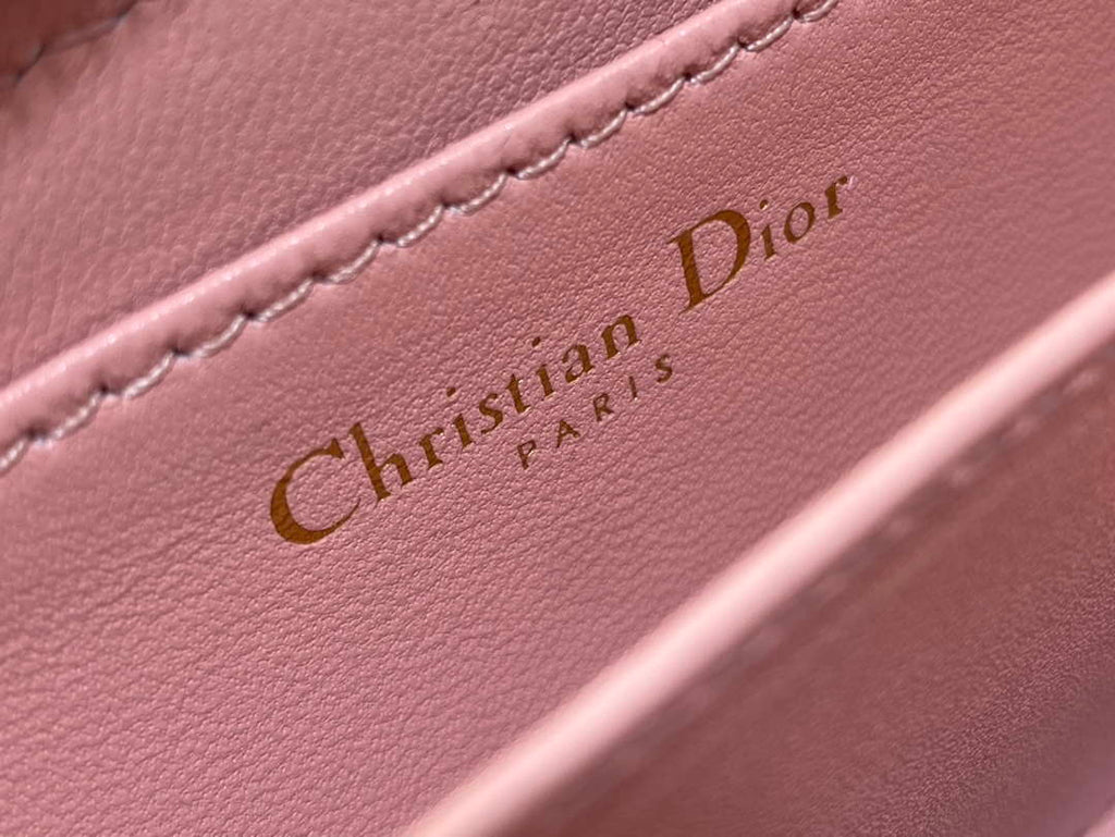Dior S0011 Lady Dior Zipper Card Holder Medium Light Pink Cannage Lambskin