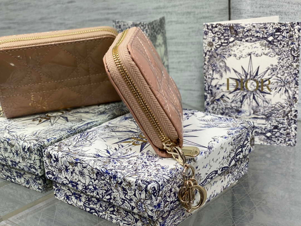 Dior S0011 Lady Dior Zipper Card Holder Medium Light Pink patent leather Lambskin