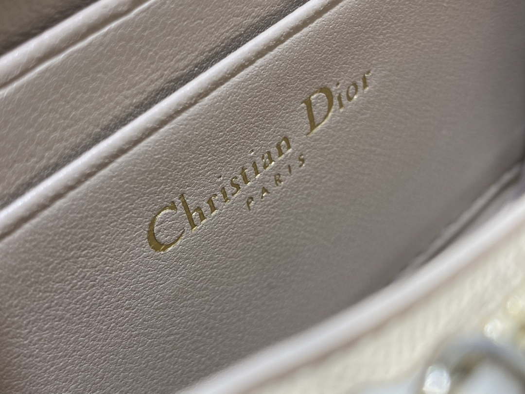 Dior S0011 Lady Dior Zipper Card Holder Medium Nude Cannage Lambskin
