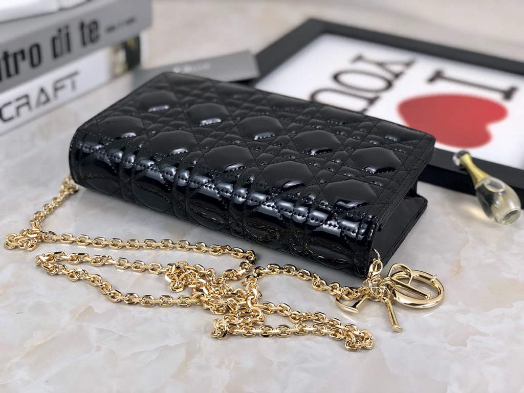 Dior S0204 Lady Dior Pouch Patent Cannage Calfskin Black