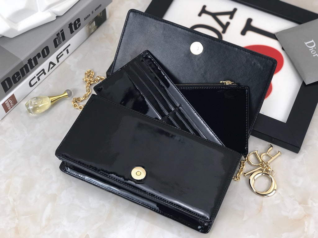 Dior S0204 Lady Dior Pouch Patent Cannage Calfskin Black
