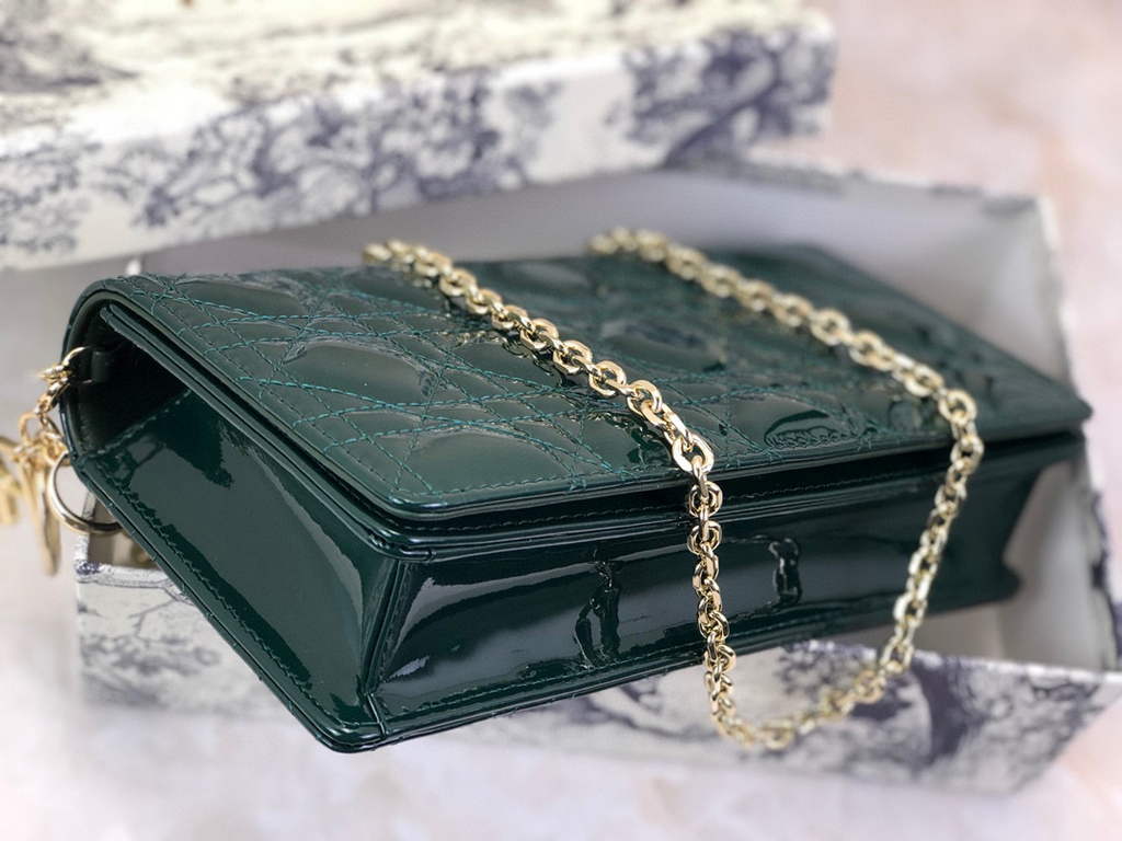 Dior S0204 Lady Dior Pouch Patent Cannage Calfskin Dark green