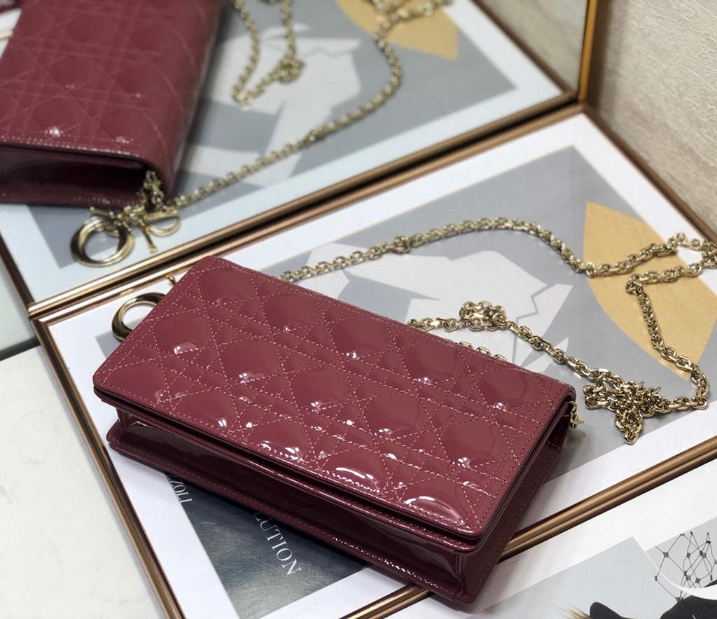 Dior S0204 Lady Dior Pouch Patent Cannage Calfskin Light Purple