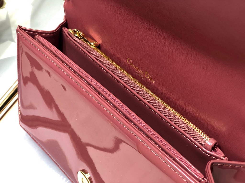 Dior S0204 Lady Dior Pouch Patent Cannage Calfskin Light Purple
