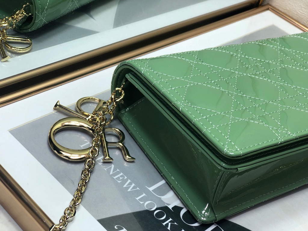 Dior S0204 Lady Dior Pouch Patent Cannage Calfskin Green
