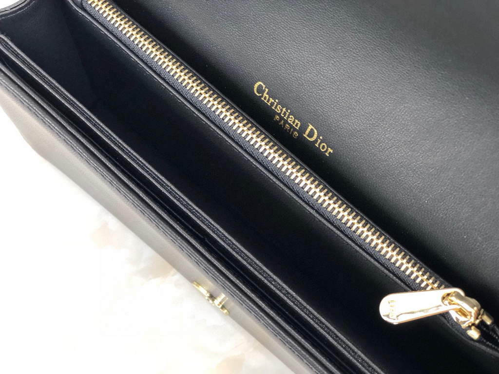 Dior S0204 Lady Dior Pouch Ultramatte Cannage Calfskin Black