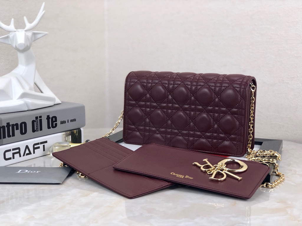 Dior S0204 Lady Dior Pouch Ultramatte Cannage Calfskin Wine red