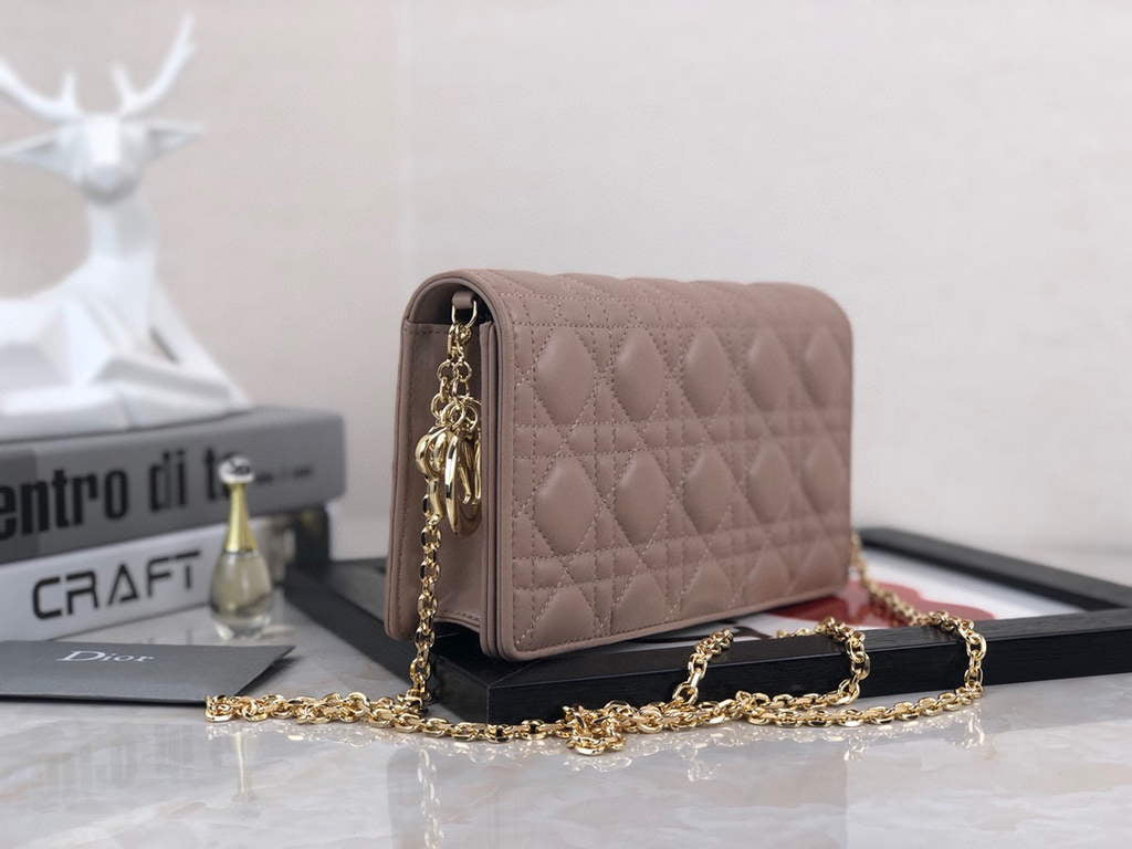 Dior S0204 Lady Dior Pouch Ultramatte Cannage Calfskin Light Pink