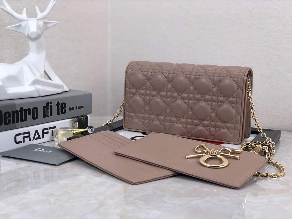 Dior S0204 Lady Dior Pouch Ultramatte Cannage Calfskin Light Pink