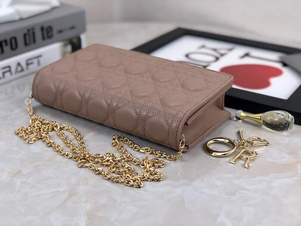 Dior S0204 Lady Dior Pouch Ultramatte Cannage Calfskin Light Pink
