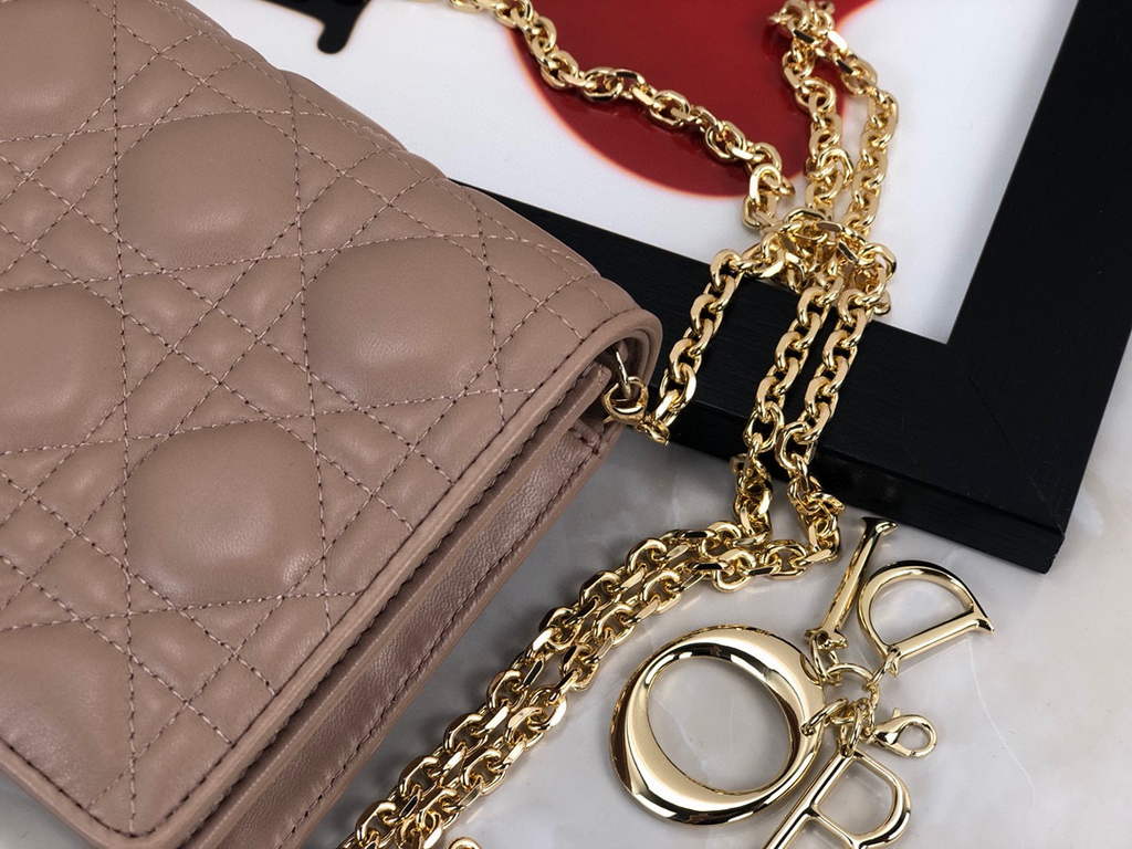 Dior S0204 Lady Dior Pouch Ultramatte Cannage Calfskin Light Pink