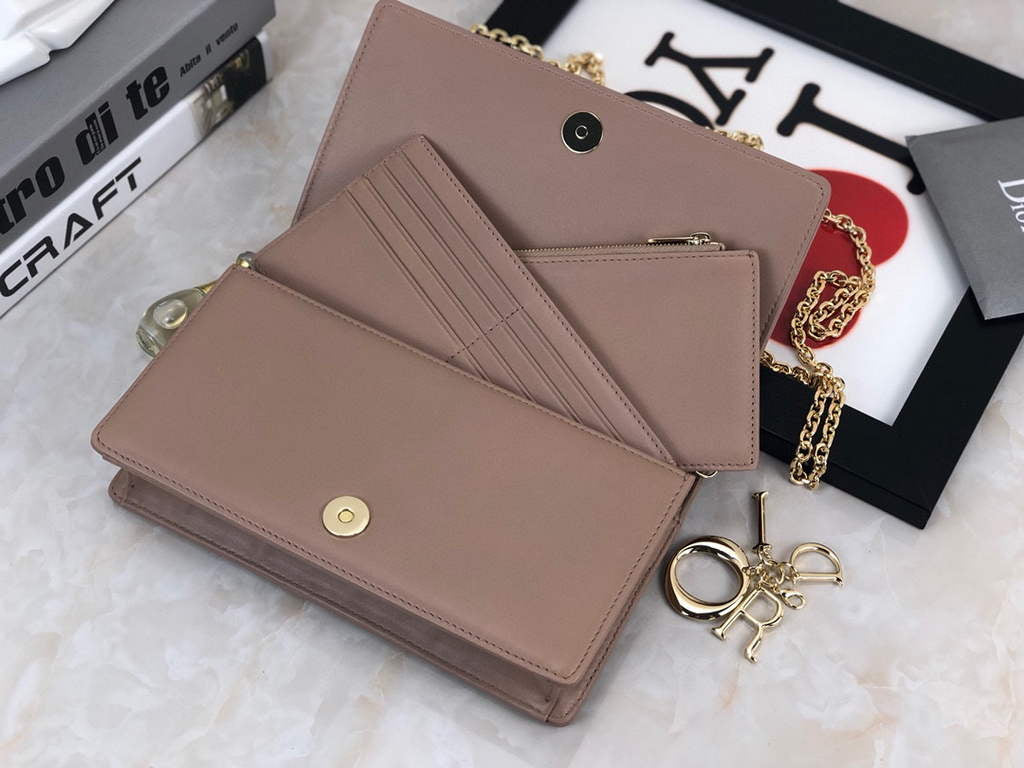 Dior S0204 Lady Dior Pouch Ultramatte Cannage Calfskin Light Pink