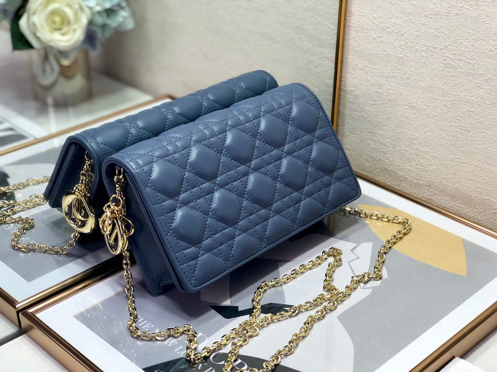 Dior S0204 Lady Dior Pouch Ultramatte Cannage Calfskin Blue