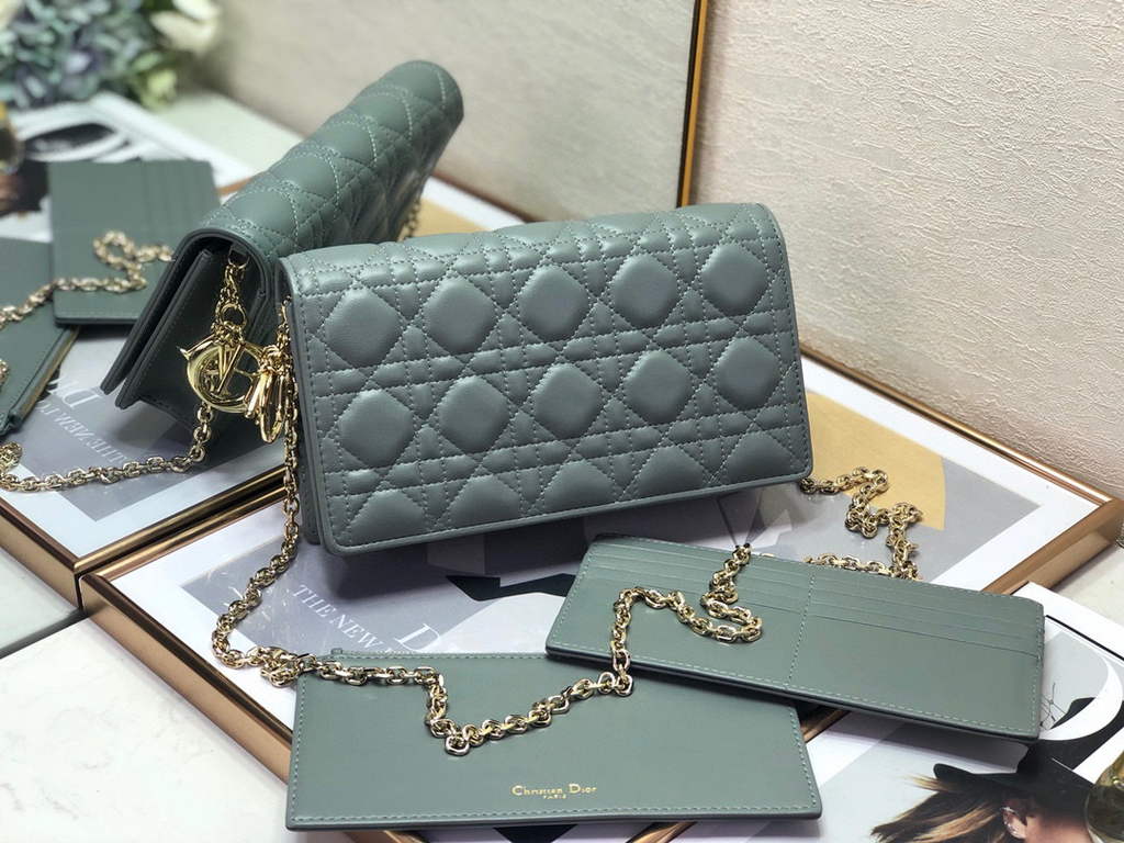 Dior S0204 Lady Dior Pouch Ultramatte Cannage Calfskin Light green