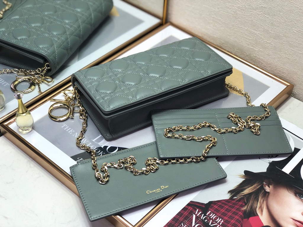Dior S0204 Lady Dior Pouch Ultramatte Cannage Calfskin Light green
