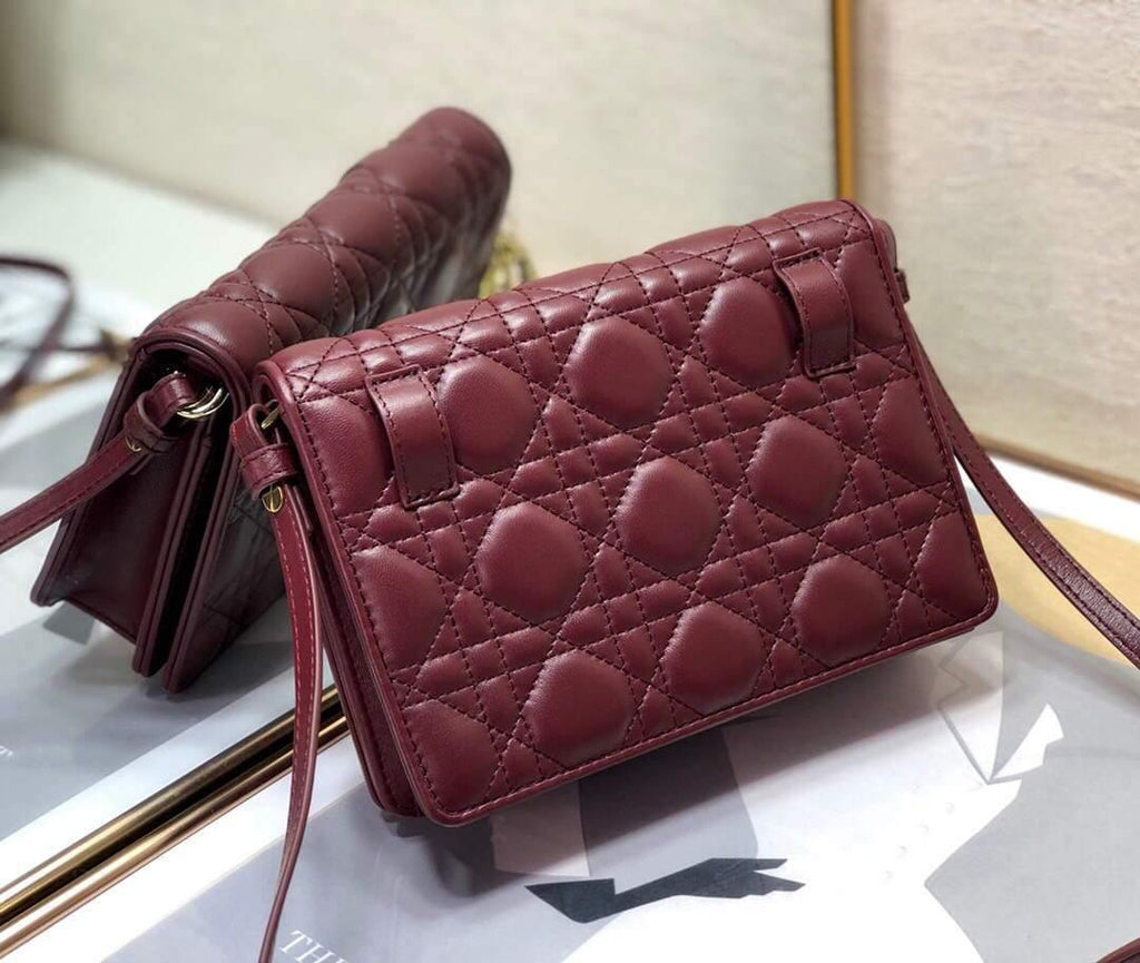 Dior S0855 Dior Lady Dior Pouchblack Ultramatte Cannage Calfskin Wine Red - Voguebags
