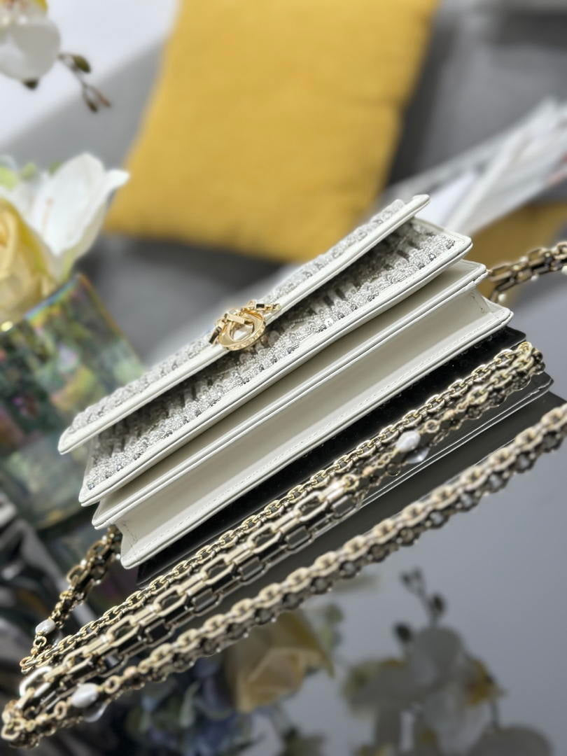 Dior S0980 Mini Miss Dior Bag Latte M0997 White Embroidery with shimmering beads