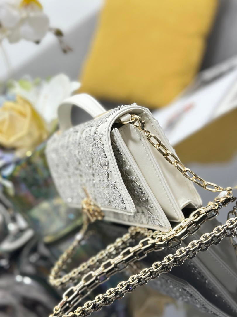 Dior S0980 Mini Miss Dior Bag Latte M0997 White Embroidery with shimmering beads