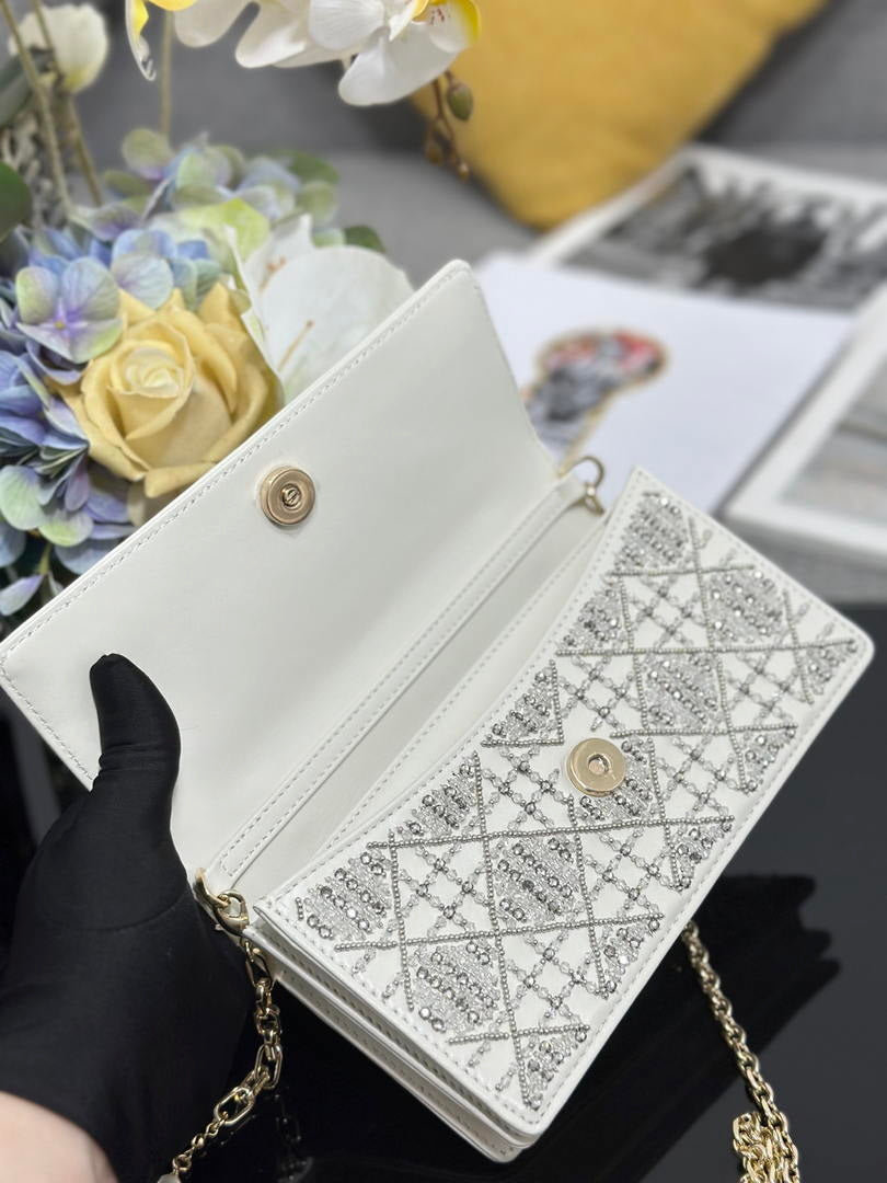 Dior S0980 Mini Miss Dior Bag Latte M0997 White Embroidery with shimmering beads
