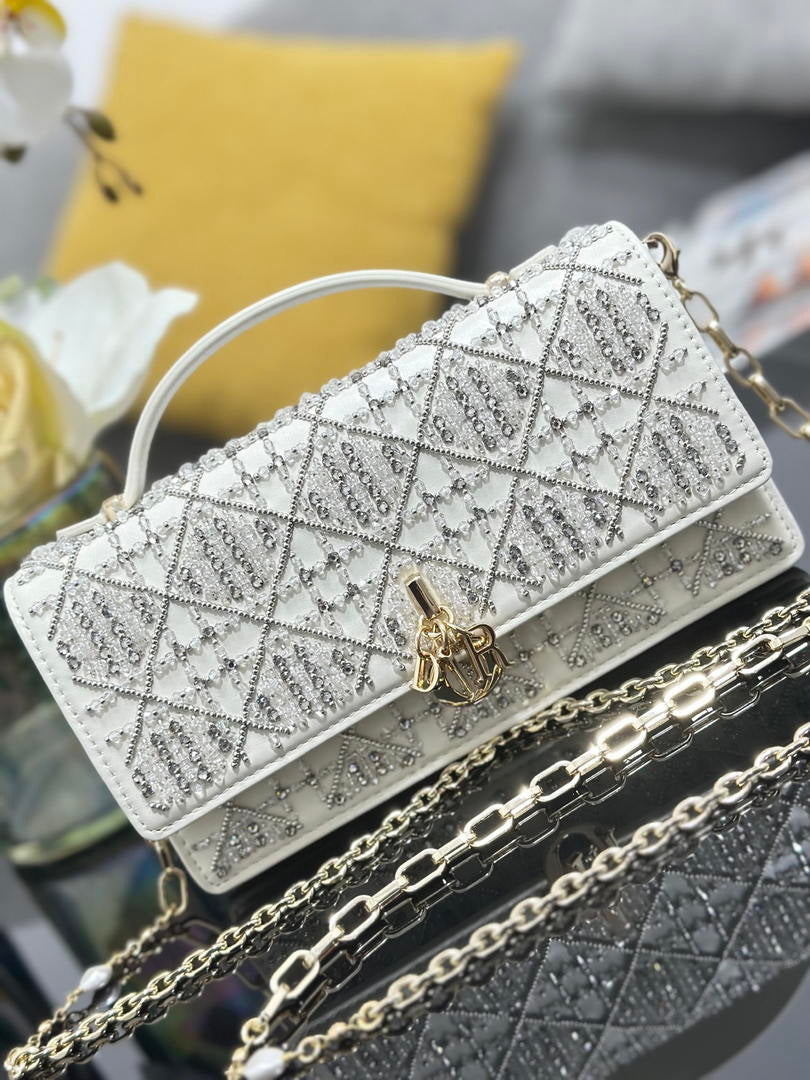 Dior S0980 Mini Miss Dior Bag Latte M0997 White Embroidery with shimmering beads