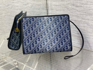 Dior S2107 30 Montaigne Dea Pouch Blue Denim Dior Oblique Jacquard M2022 - Default Title - View 3