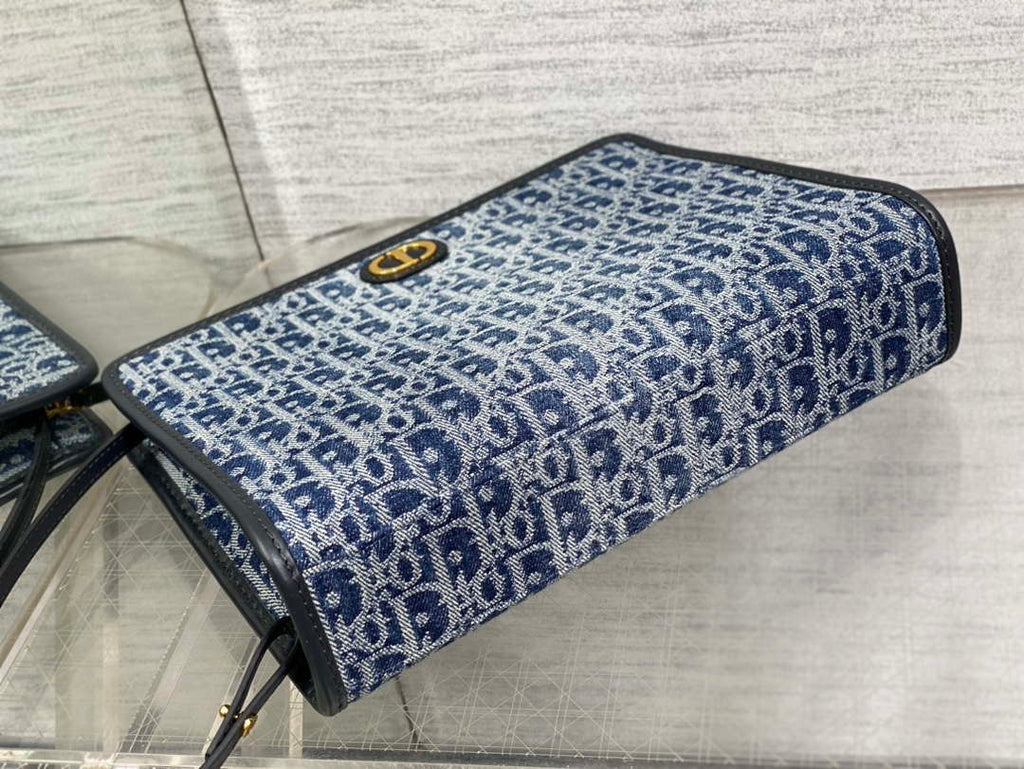 Dior S2107 30 Montaigne Dea Pouch Blue Denim Dior Oblique Jacquard M2022