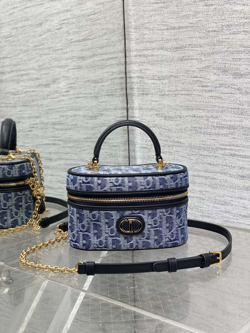 Dior S2332 30 Montaigne Mini Vanity Case Blue Dior Oblique Jacquard M2032