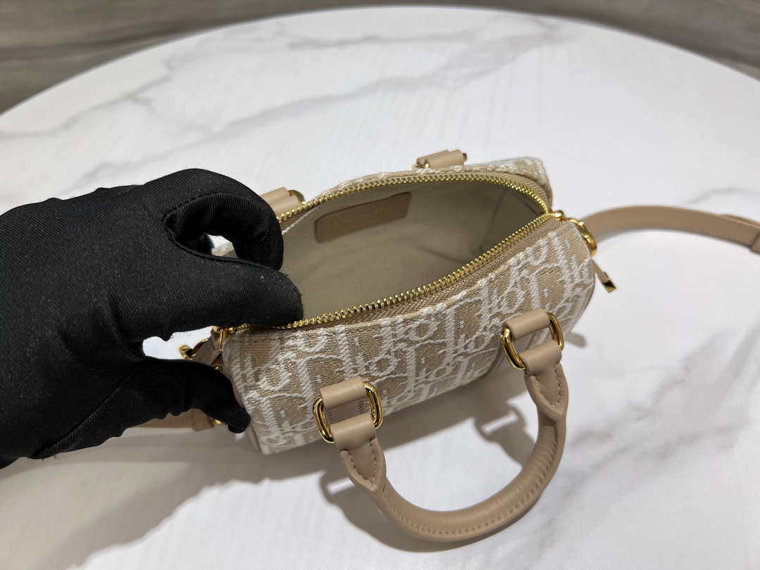 Dior S2348 Dior Groove 17 Nano Bag Natural Dior Oblique Jacquard