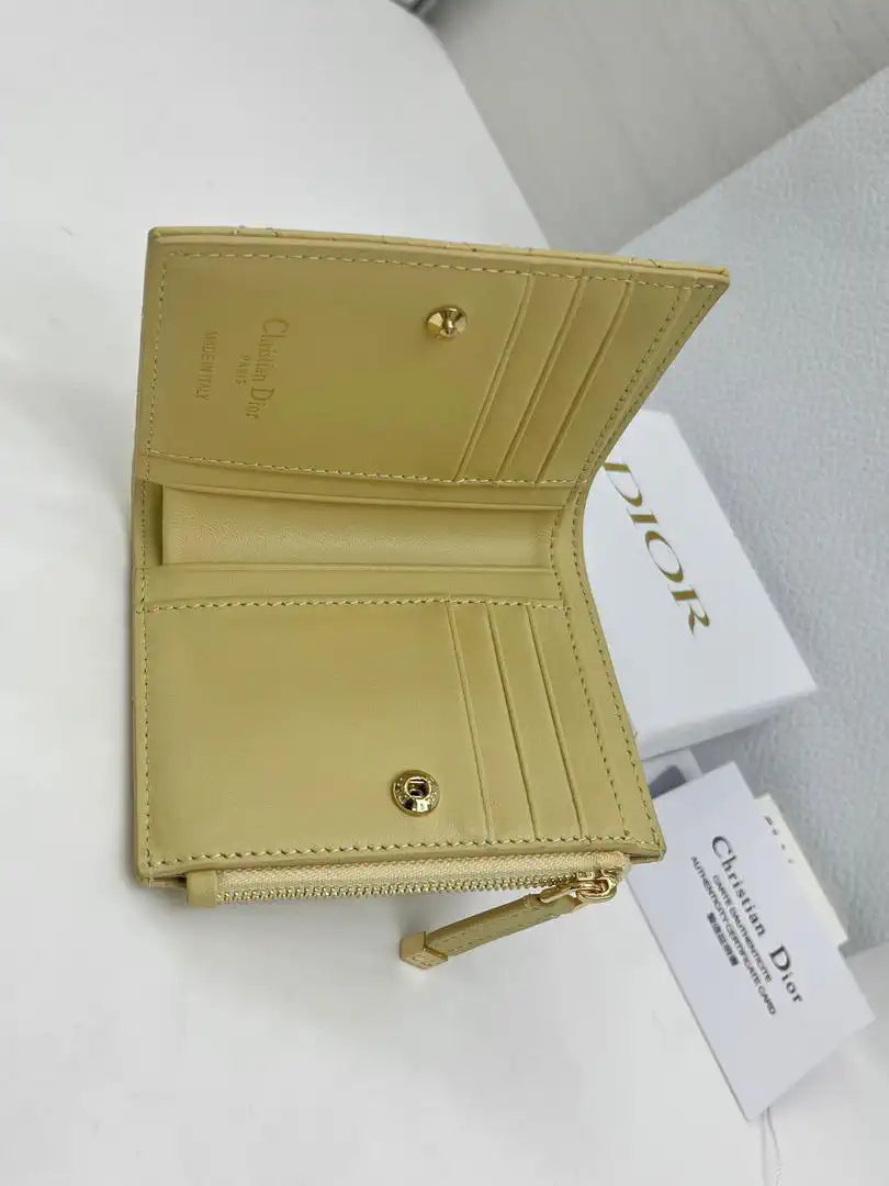 Dior S4208 Dior Caro Dahlia Wallet Macaron Yellow Cannage Lambskin with Heart Motif