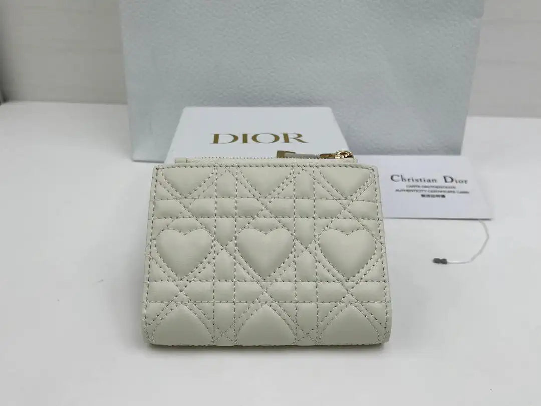 Dior S4208 Dior Caro Dahlia Wallet Macaron White Cannage Lambskin with Heart Motif