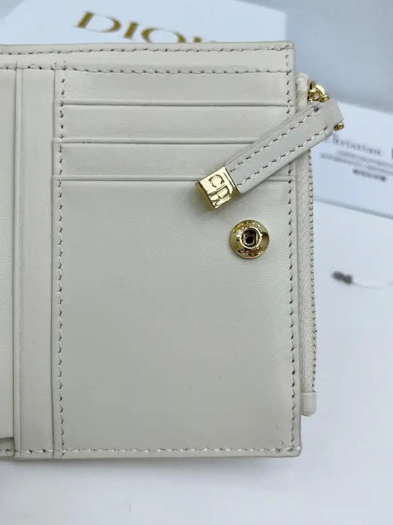 Dior S4208 Dior Caro Dahlia Wallet Macaron White Cannage Lambskin with Heart Motif