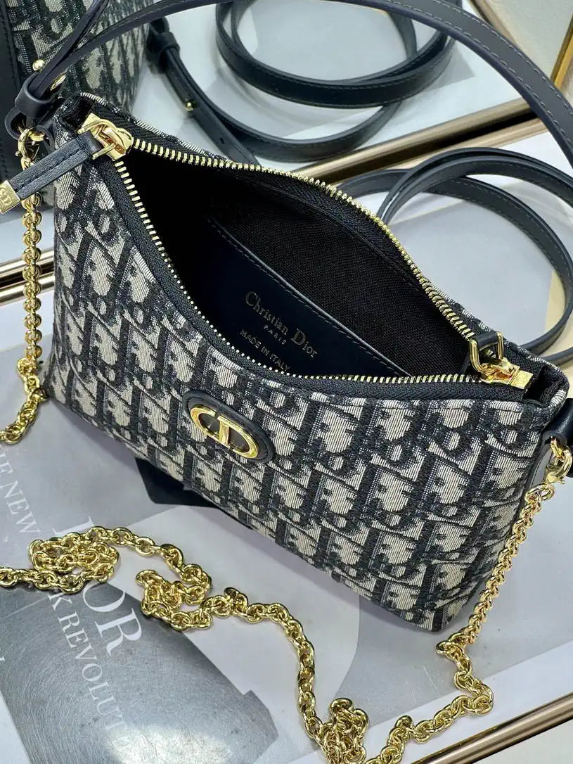 Dior S4309 30 Montaigne Diorling Mini Bag with Chain Blue Dior Oblique Jacquard