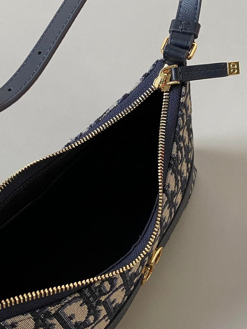 Dior S5232 Miss Caro Diorling Mini Bag Navy Oblique print