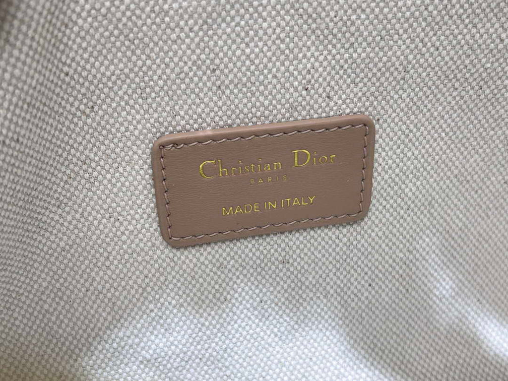 Dior S5554 Medium DiorTravel Nomad Pouch Natural Dior Oblique Jacquard