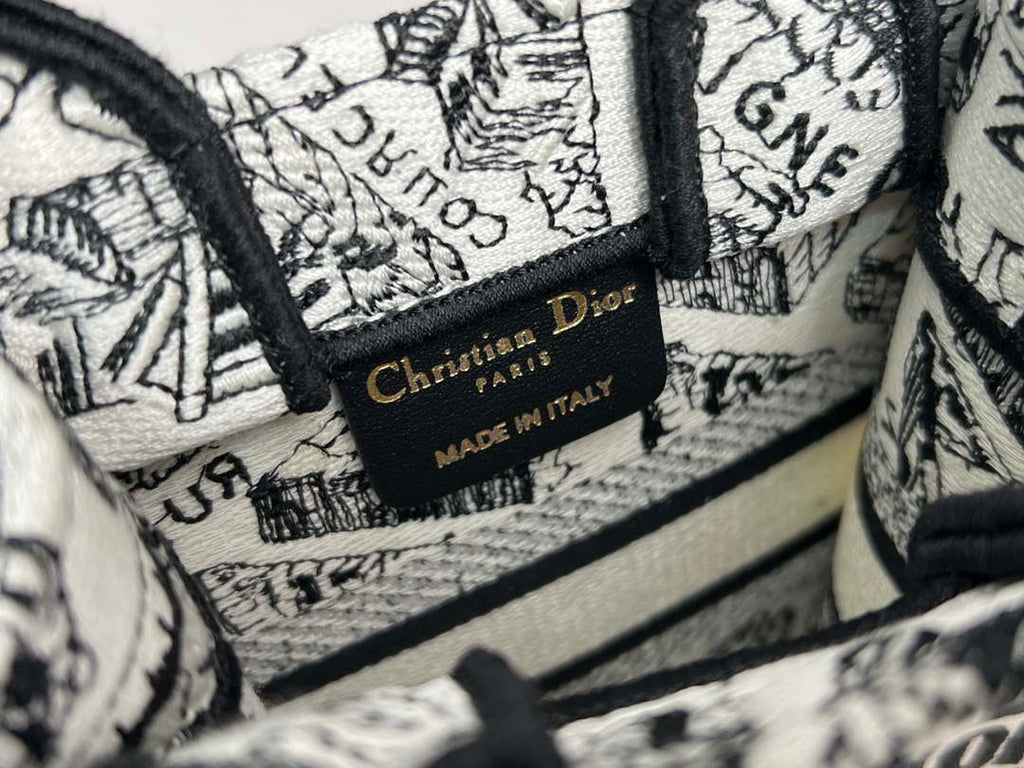 Dior S5555 Mini Dior Book Tote Phone Bag White and Black Eembroidery S1108