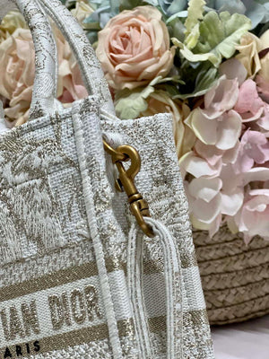 Dior S5555 Mini Dior Book Tote Phone Bag White Eembroidery S1107 - Default Title - View 4